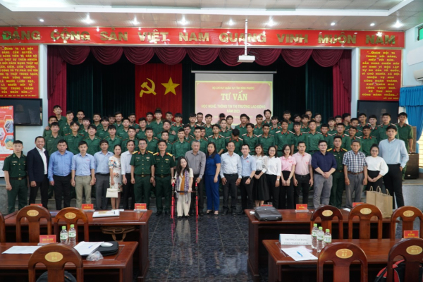 TRƯỜNG CAO ĐẲNG BÌNH PHƯỚC TIẾP TỤC THỰC HIỆN CÔNG TÁC TƯ VẤN TUYỂN SINH NĂM HỌC 2023-2024