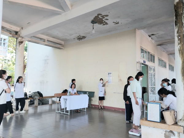 TRƯỜNG CAO ĐẲNG BÌNH PHƯỚC TỔ CHỨC KHÁM SỨC KHỎE CHO HỌC SINH, SINH VIÊN NHẬP HỌC NĂM 2023