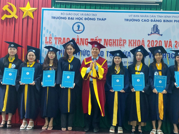 TRƯỜNG CAO ĐẲNG BÌNH PHƯỚC PHỐI HỢP CÙNG TRƯỜNG ĐẠI HỌC ĐỒNG THÁP TỔ CHỨC LỄ TỐT NGHIỆP VÀ PHÁT BẰNG CHO SINH VIÊN ĐẠI HỌC HỆ ĐÀO TẠO VỪA LÀM VỪA HỌC NĂM 2023