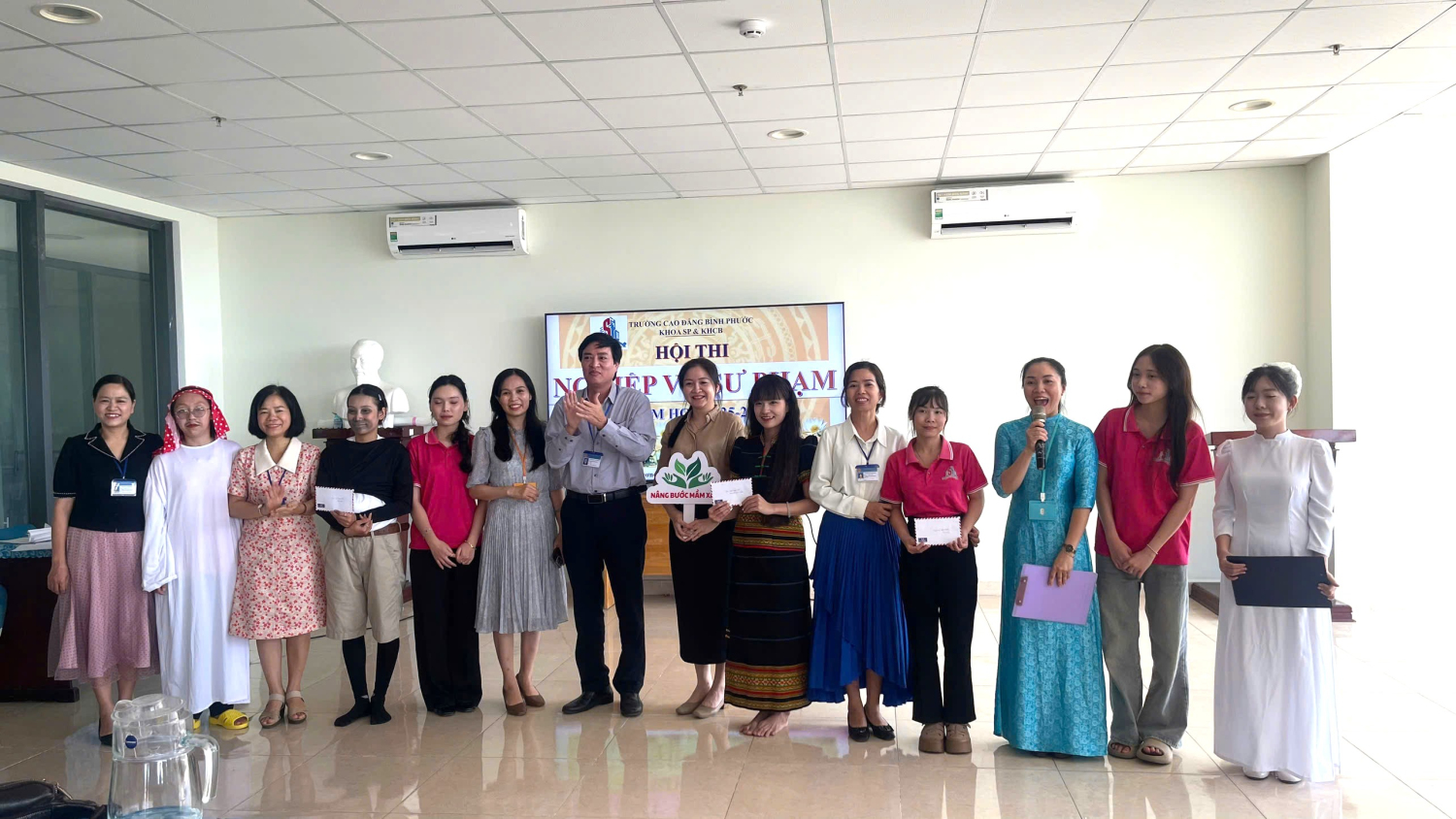 Sinh viên Giáo dục Mầm non Trường Cao đẳng Bình Phước: Bản lĩnh, Sáng tạo và Tỏa sáng tại Hội thi Nghiệp vụ Sư phạm năm học 2025-2026