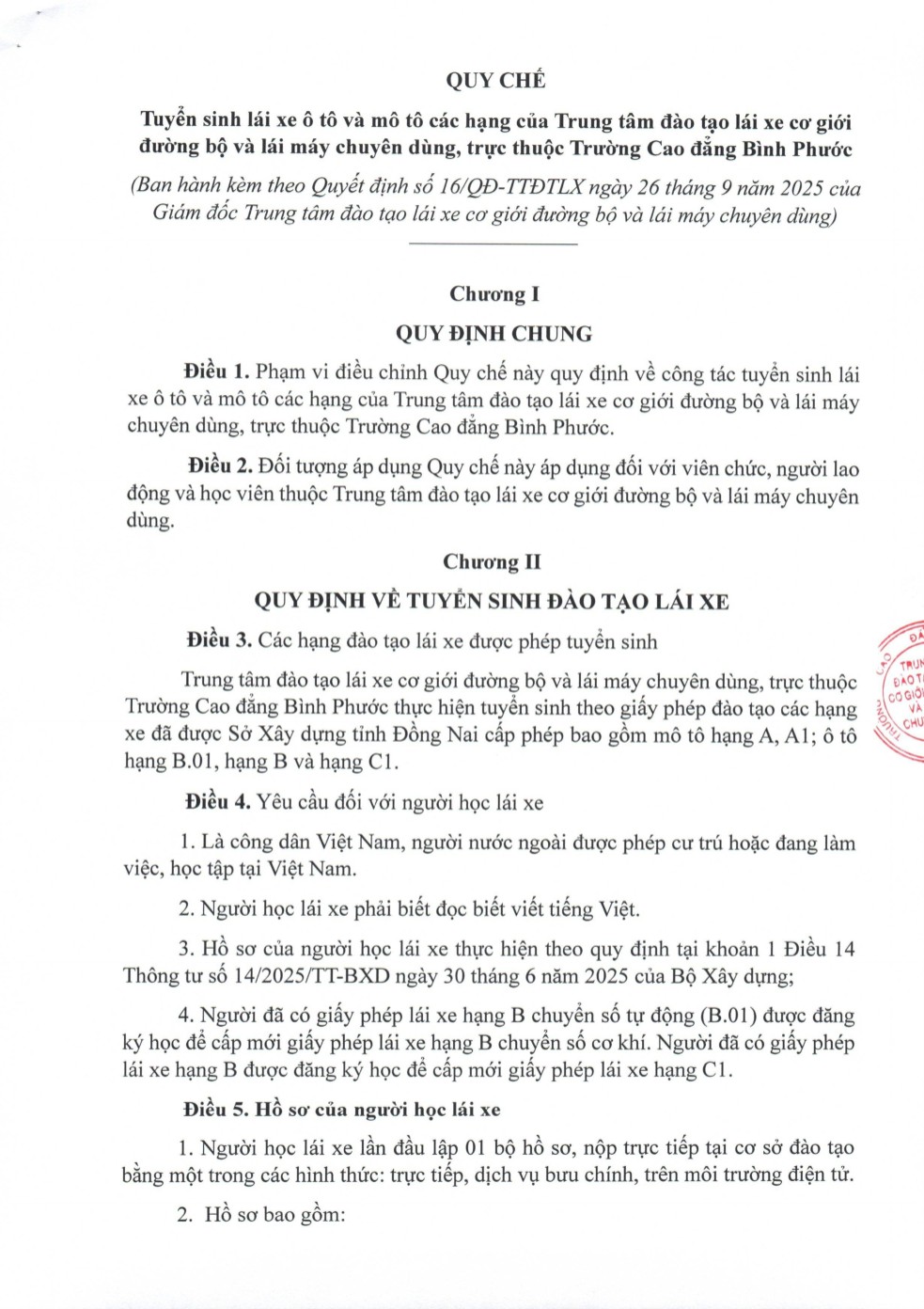 QUYET DINH BAN HANH QUY CHE TUYEN SINH DAO TAO LAI XE 002